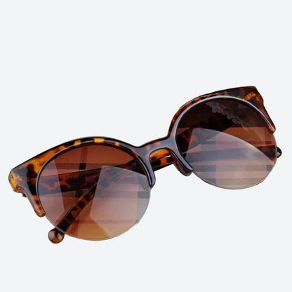 Classic Vintage Cat-Eye Sunglasses