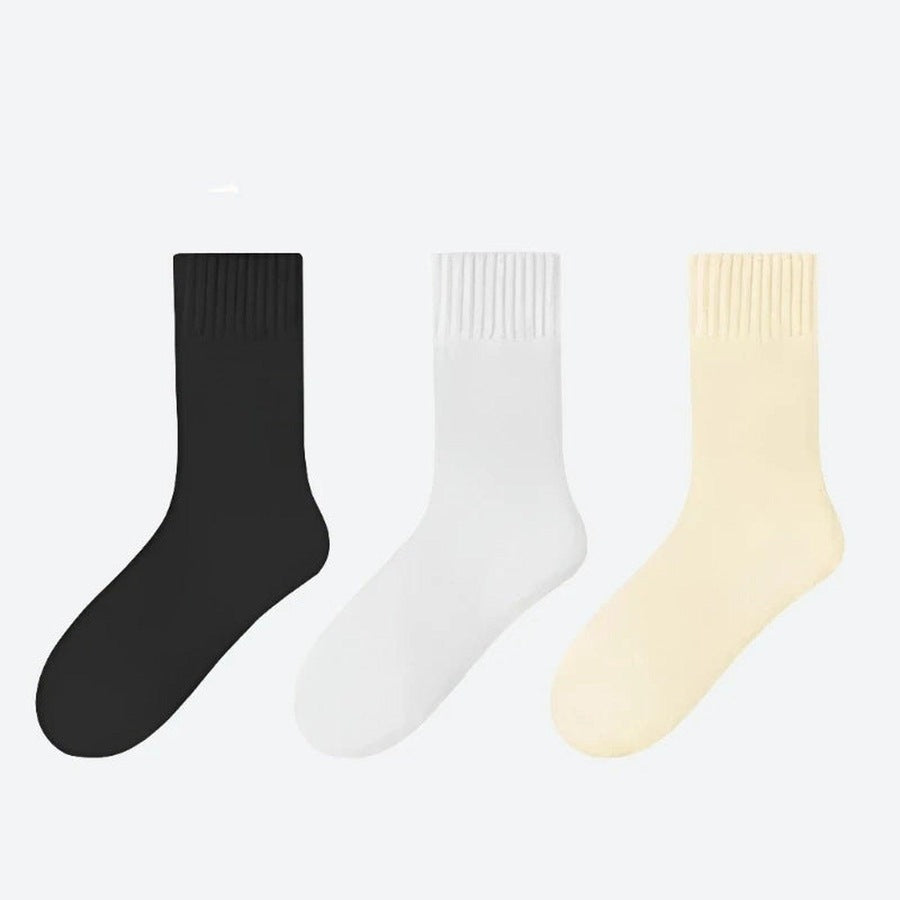 Comfortable Basic Everyday Crew Socks