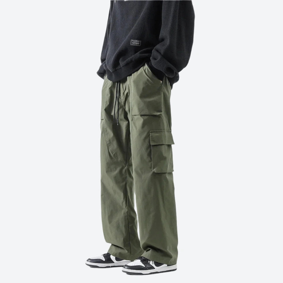 Relaxed Fit Multi-Pocket Cargo Pants