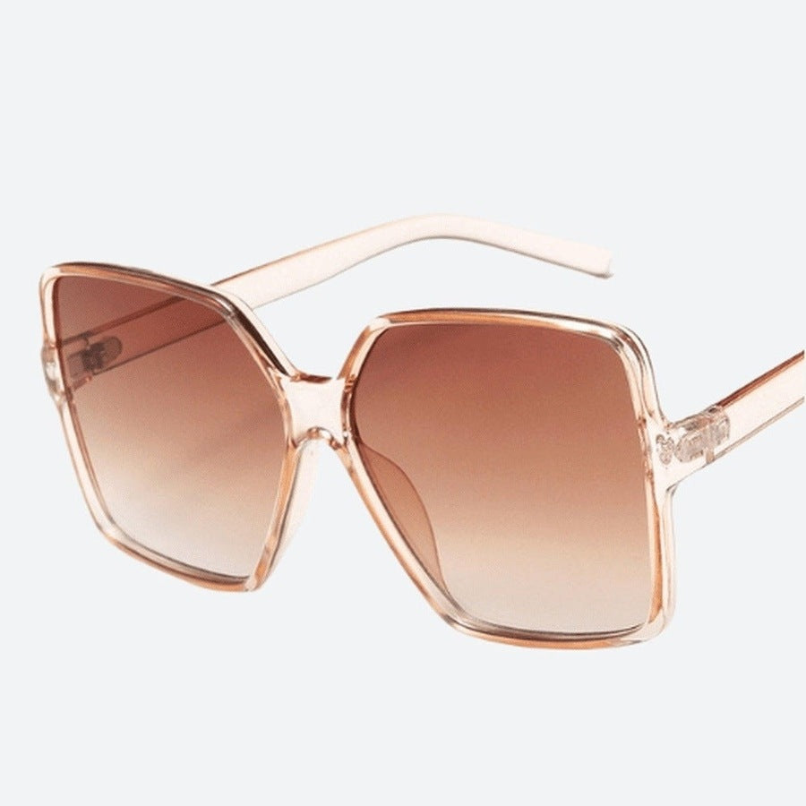 Contemporary Chic Designer Frame Sunglasses