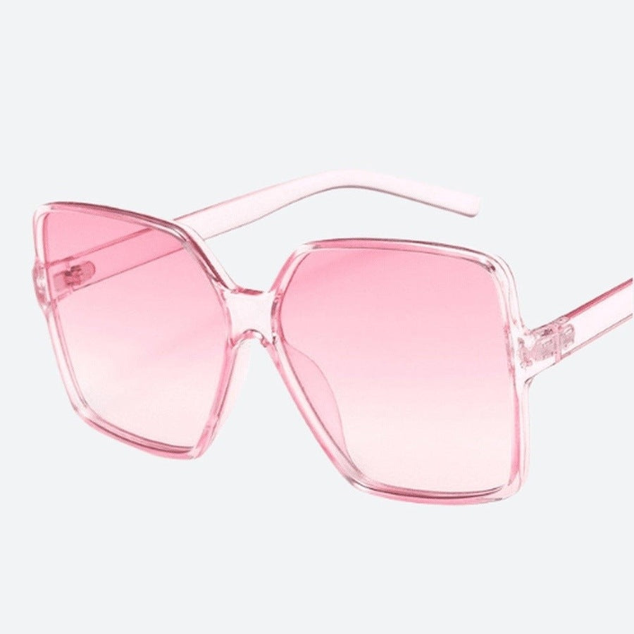 Contemporary Chic Designer Frame Sunglasses